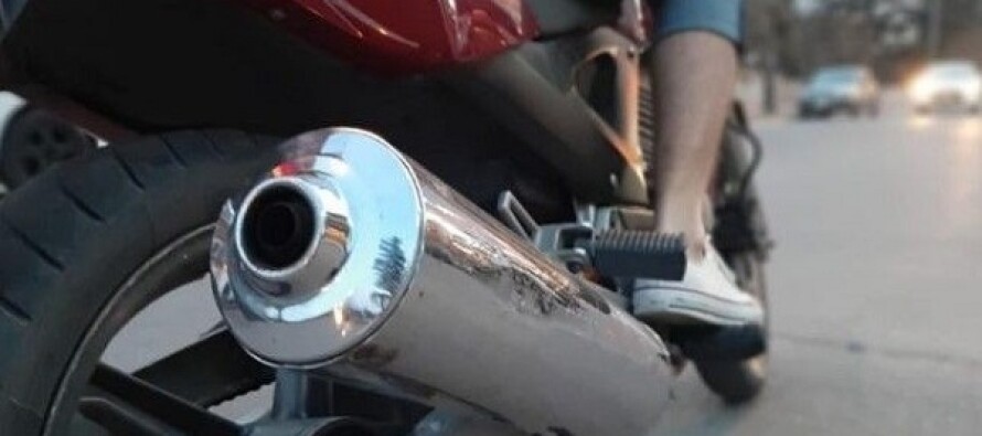 Sin ley que regule los ruidos de los escapes. «LOS MOTOCHOTOS» hacen de las suyas en esta provincia.