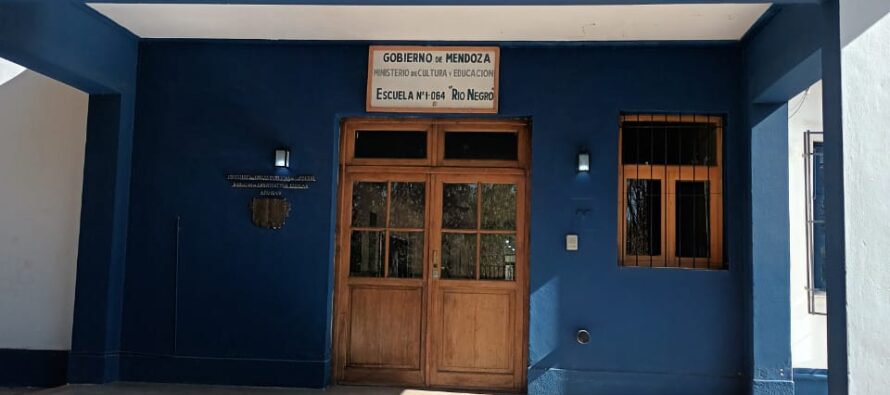 Infraestructura escolar, la falta de interés del gobierno provincial ponen en riesgo la salud de alumnos y docentes.