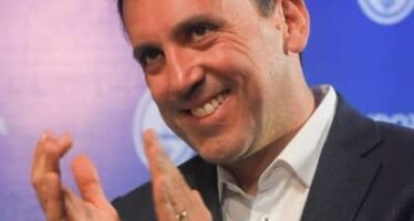 Transporte escolar ¿sobrefacturación?, teléfono para el precandidato Tadeo García Salazar.